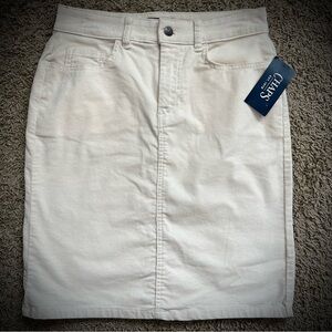NWT Chaps cream colored corduroy skirt